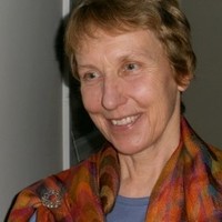 Dr Lyn Barham